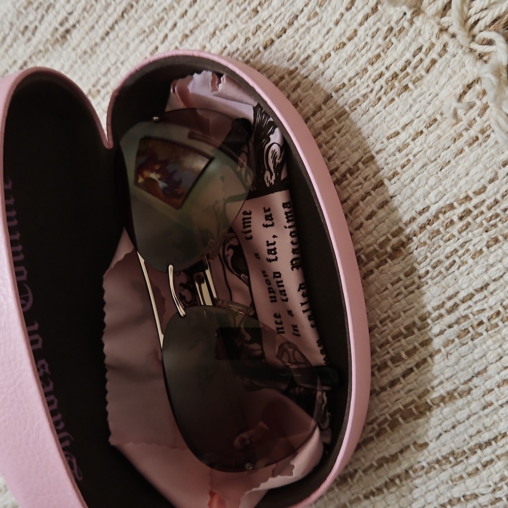 Juicy Couture Black and Silver Sunglasses